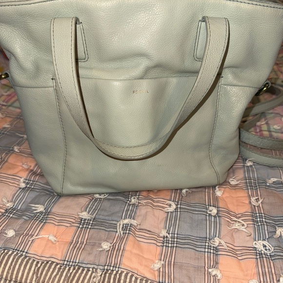 Fossil Women's Mint Green Leather Bag. (BT 1) - Picture 2 of 16